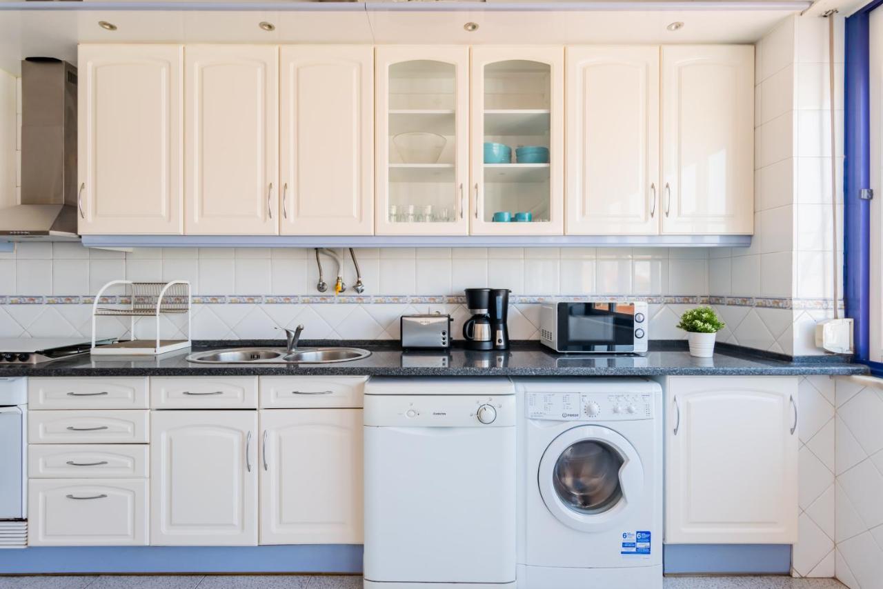 Almirante Home With 3 Bedrooms リスボン エクステリア 写真